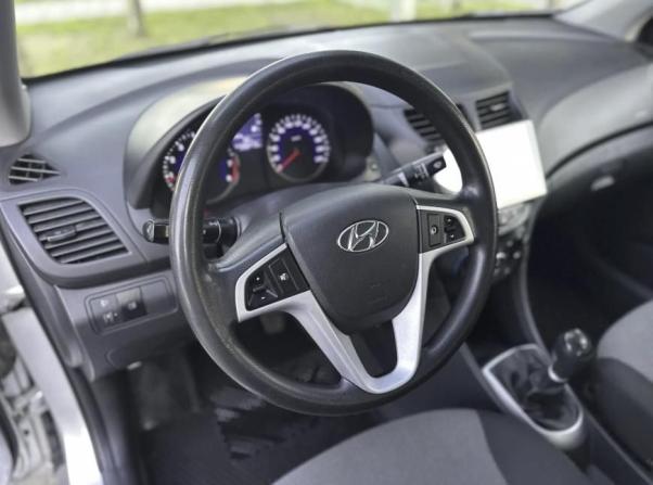 Hyundai Solaris I с пробегом 2011 года, цена 760 000 рублей, 288354 км, седан, Автокод Объявления