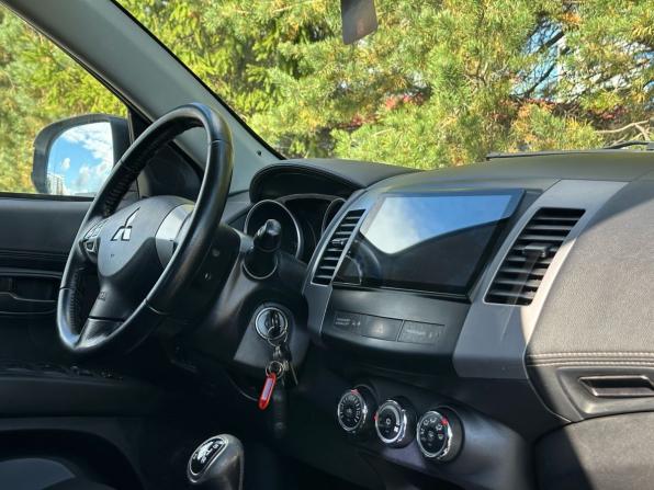 Mitsubishi Outlander II Рестайлинг с пробегом 2012 года, цена 879 000 рублей, 224491 км, внедорожник, Автокод Объявления