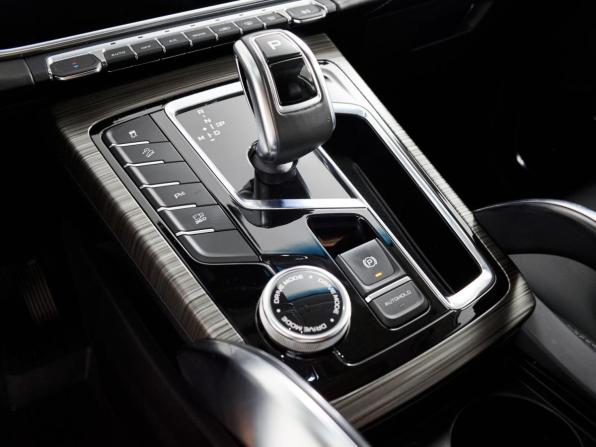 Geely Atlas Pro с пробегом 2022 года, цена 1 790 000 рублей, 97690 км, внедорожник, Автокод Объявления
