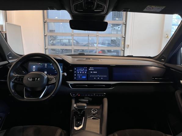 Geely Monjaro I с пробегом 2024 года, цена 3 410 000 рублей, 40723 км, внедорожник, Автокод Объявления