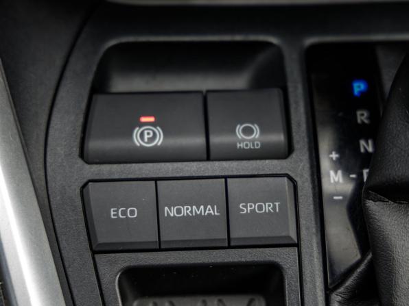 Toyota RAV4 V (XA50) с пробегом 2021 года, цена 3 298 000 рублей, 65699 км, внедорожник, Автокод Объявления