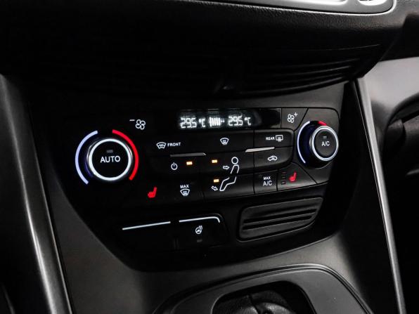 Ford Kuga II Рестайлинг с пробегом 2017 года, цена 1 560 000 рублей, 109592 км, внедорожник, Автокод Объявления