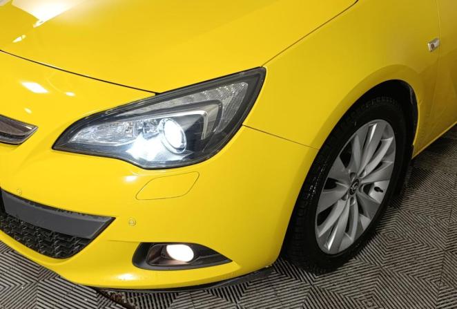 Opel Astra J Рестайлинг с пробегом 2013 года, цена 995 000 рублей, 135509 км, хэтчбек, Автокод Объявления