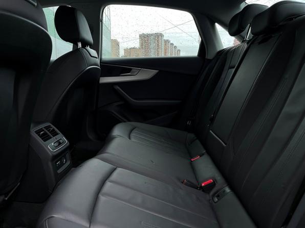 Audi A4 V (B9) Рестайлинг с пробегом 2021 года, цена 3 370 200 рублей, 49635 км, седан, Автокод Объявления