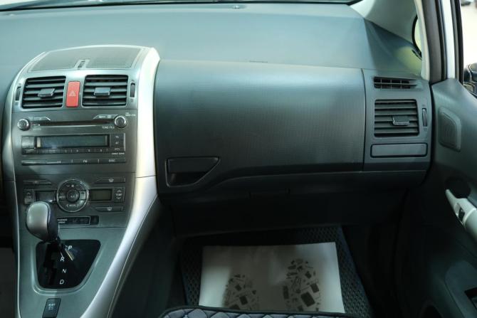 Toyota Auris I с пробегом 2007 года, цена 899 000 рублей, 147000 км, хэтчбек, Автокод Объявления