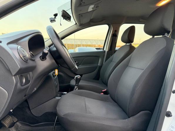 Renault Sandero II Рестайлинг с пробегом 2020 года, цена 1 000 000 рублей, 109005 км, хэтчбек, Автокод Объявления