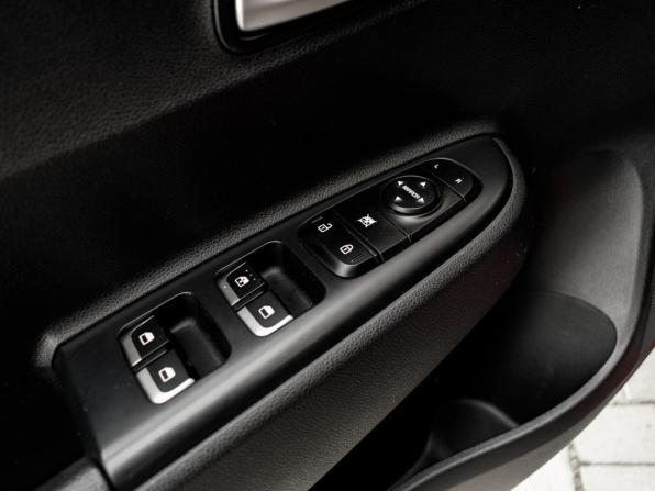 Kia Rio IV с пробегом 2019 года, цена 1 459 000 рублей, 63736 км, седан, Автокод Объявления