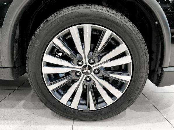 Mitsubishi Outlander III Рестайлинг 3 с пробегом 2019 года, цена 2 720 000 рублей, 56264 км, внедорожник, Автокод Объявления