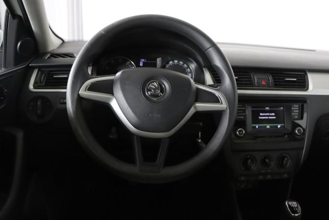 Skoda Rapid I с пробегом 2016 года, цена 899 990 рублей, 211546 км, лифтбек, Автокод Объявления