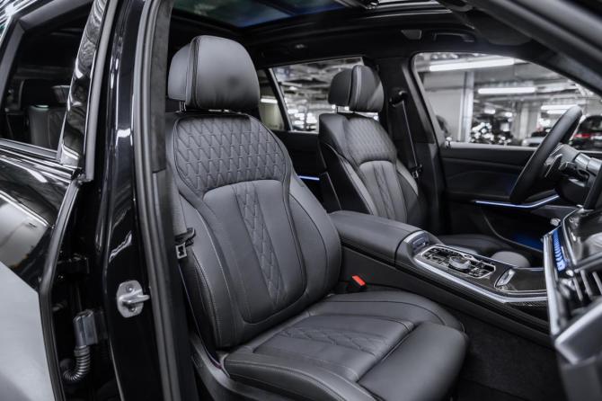 Новый BMW X7 I (G07) Рестайлинг 2026 года, цена 17 600 000 рублей, внедорожник, Автокод Объявления