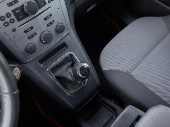 Opel Zafira B Рестайлинг с пробегом 2012 года, цена 875 000 рублей, 179113 км, компактвэн, Автокод Объявления