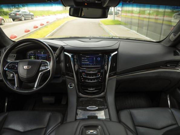 Cadillac Escalade IV с пробегом 2016 года, цена 3 799 000 рублей, 160756 км, внедорожник, Автокод Объявления