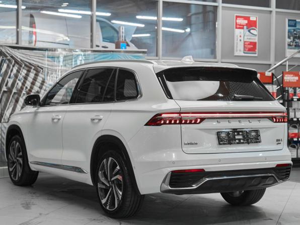 Geely Monjaro I с пробегом 2023 года, цена 3 049 000 рублей, 51400 км, внедорожник, Автокод Объявления