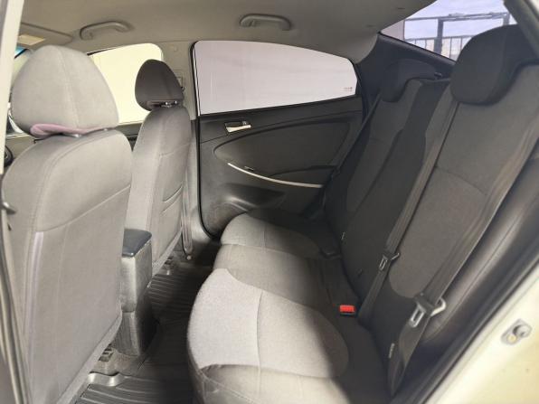 Hyundai Solaris I с пробегом 2013 года, цена 635 000 рублей, 170488 км, седан, Автокод Объявления