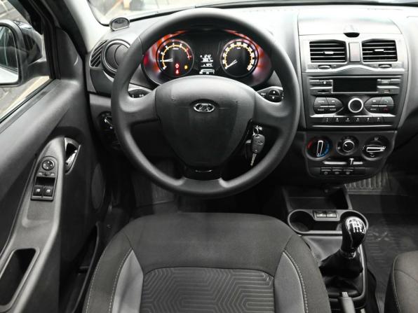 Lada (ВАЗ) Granta I Рестайлинг с пробегом 2023 года, цена 940 000 рублей, 38653 км, лифтбек, Автокод Объявления