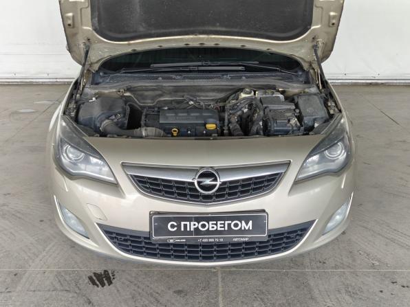 Opel Astra J с пробегом 2011 года, цена 599 000 рублей, 217000 км, хэтчбек, Автокод Объявления