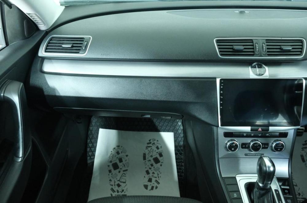 Volkswagen Passat B7 Омск  - изображение 18