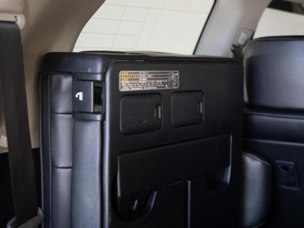 Toyota Land Cruiser 200 Series с пробегом 2011 года, цена 2 499 000 рублей, 300217 км, внедорожник, Автокод Объявления