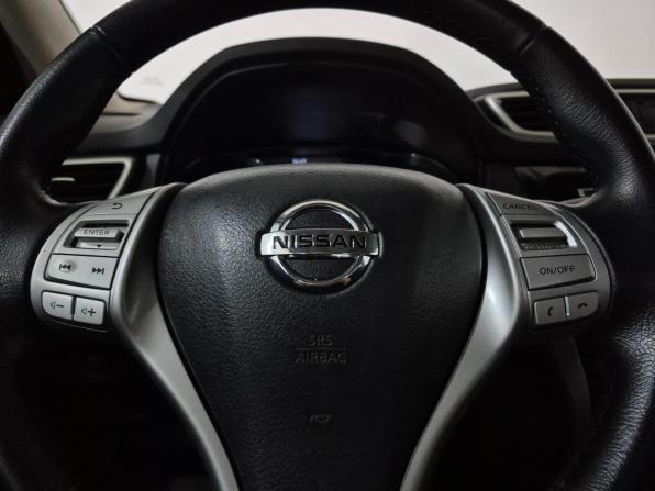 Nissan Qashqai II с пробегом 2017 года, цена 1 400 000 рублей, 180425 км, внедорожник, Автокод Объявления