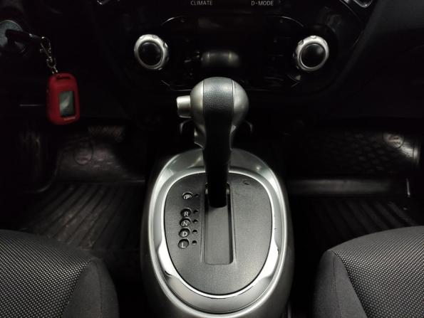 Nissan Juke I с пробегом 2012 года, цена 910 000 рублей, 198112 км, внедорожник, Автокод Объявления
