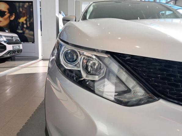 Nissan Qashqai II с пробегом 2018 года, цена 1 949 000 рублей, 46475 км, внедорожник, Автокод Объявления