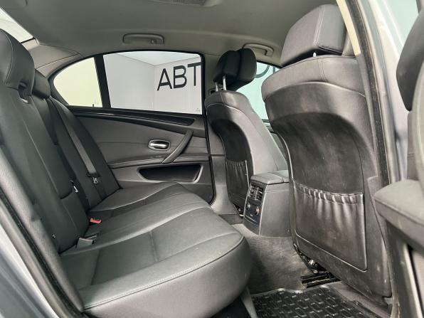 BMW 5 серии V (E60/E61) Рестайлинг с пробегом 2008 года, цена 1 100 000 рублей, 225531 км, седан, Автокод Объявления