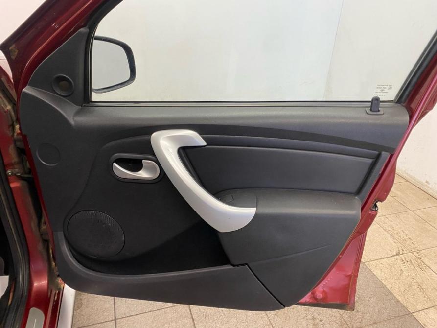 Renault Sandero I Санкт-Петербург  - изображение 21