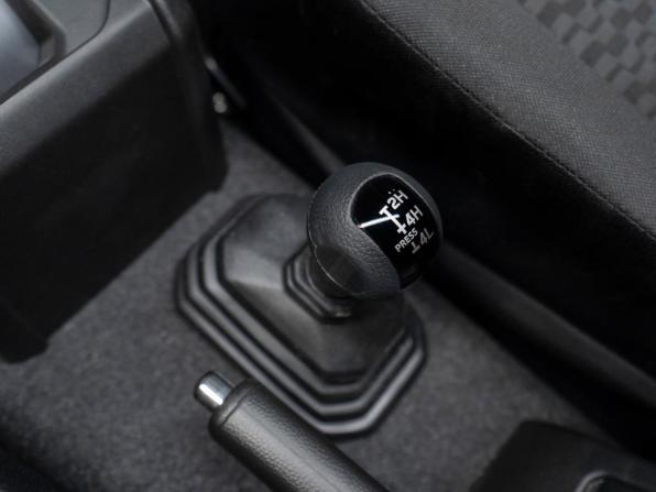 Suzuki Jimny IV с пробегом 2025 года, цена 3 990 000 рублей, 25 км, внедорожник, Автокод Объявления