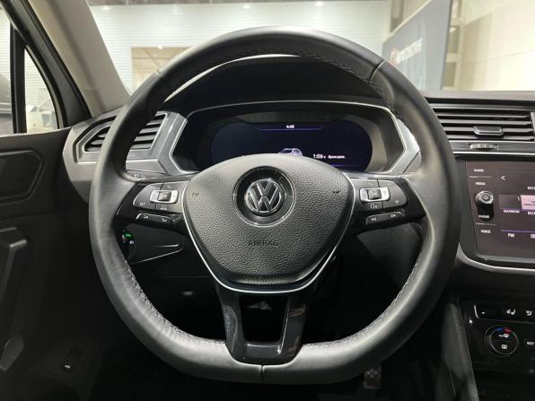 Volkswagen Tiguan II с пробегом 2017 года, цена 2 332 000 рублей, 134711 км, внедорожник, Автокод Объявления