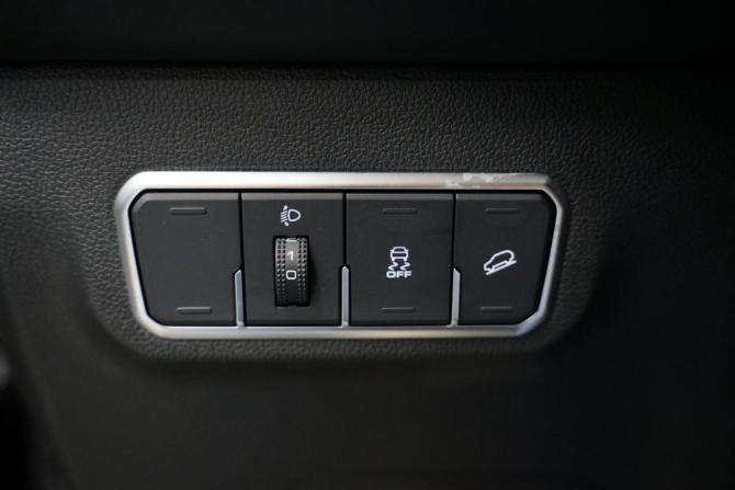 Haval M6 II с пробегом 2023 года, цена 1 999 000 рублей, 22267 км, внедорожник, Автокод Объявления