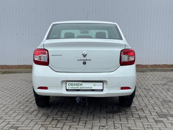 Renault Logan II с пробегом 2015 года, цена 845 000 рублей, 98000 км, седан, Автокод Объявления