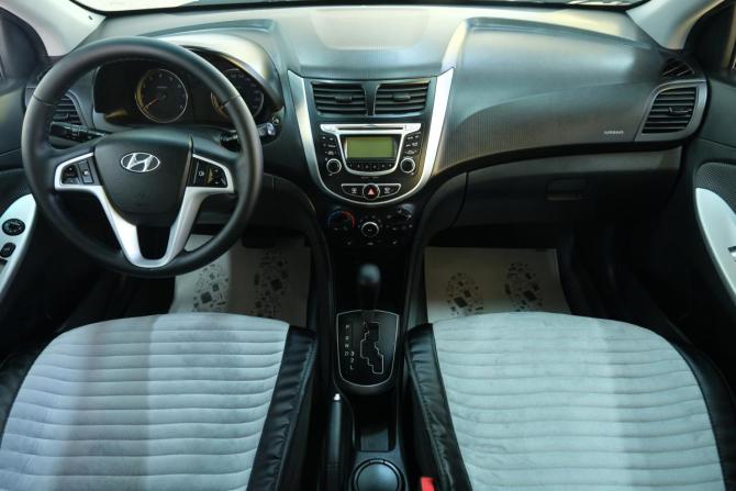 Hyundai Solaris I с пробегом 2013 года, цена 919 000 рублей, 158100 км, хэтчбек, Автокод Объявления