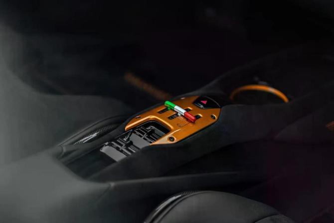 Новый Ferrari 296 2023 года, цена 48 817 700 рублей, родстер, Автокод Объявления