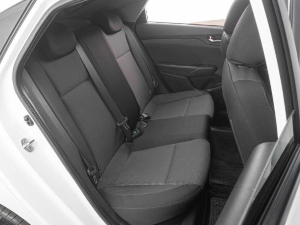 Hyundai Solaris II с пробегом 2017 года, цена 1 359 000 рублей, 80619 км, седан, Автокод Объявления