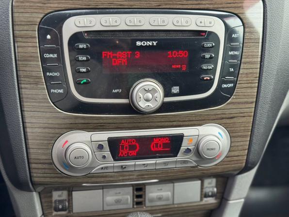 Ford Focus II Рестайлинг с пробегом 2008 года, цена 580 000 рублей, 301053 км, хэтчбек, Автокод Объявления