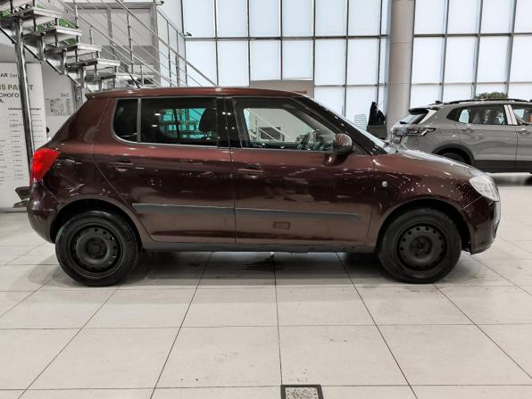 Skoda Fabia II Рестайлинг с пробегом 2010 года, цена 580 000 рублей, 217471 км, хэтчбек, Автокод Объявления