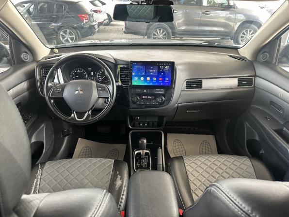 Mitsubishi Outlander III Рестайлинг 2 с пробегом 2017 года, цена 1 690 000 рублей, 156200 км, внедорожник, Автокод Объявления