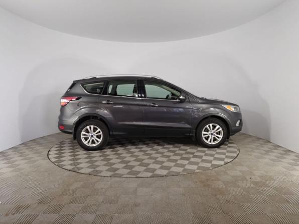 Ford Kuga II Рестайлинг с пробегом 2017 года, цена 1 528 000 рублей, 133382 км, внедорожник, Автокод Объявления
