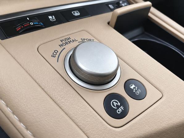 Lexus ES VI Рестайлинг с пробегом 2015 года, цена 1 999 000 рублей, 217673 км, седан, Автокод Объявления