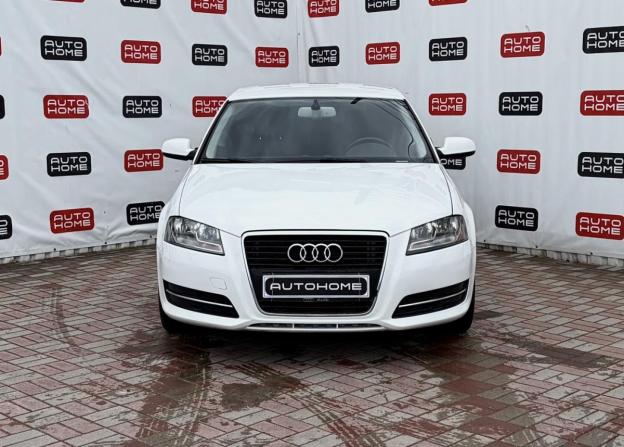 Audi A3 III (8V) с пробегом 2012 года, цена 849 999 рублей, 213700 км, хэтчбек, Автокод Объявления