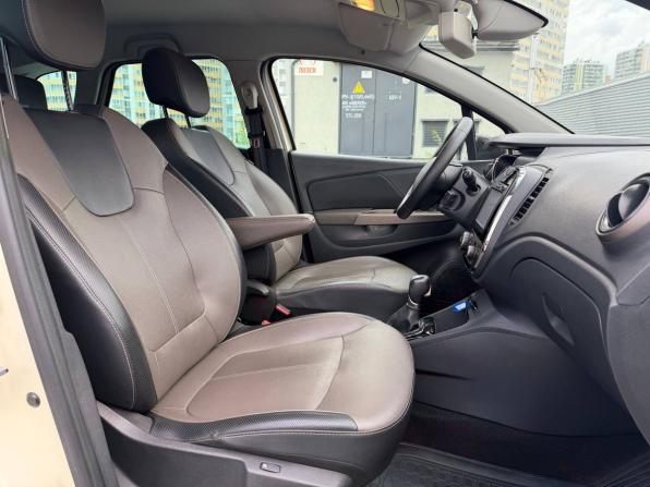 Renault Kaptur I с пробегом 2018 года, цена 1 335 000 рублей, 97723 км, внедорожник, Автокод Объявления