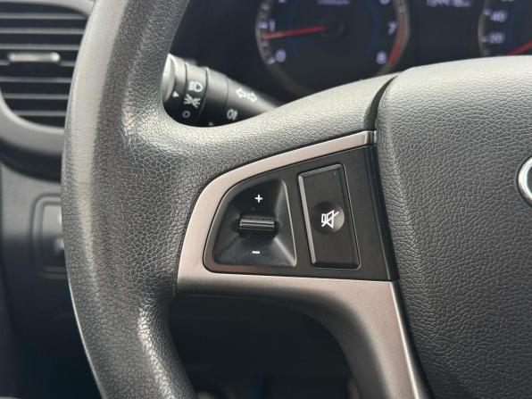 Hyundai Solaris I Рестайлинг с пробегом 2015 года, цена 949 000 рублей, 134418 км, седан, Автокод Объявления