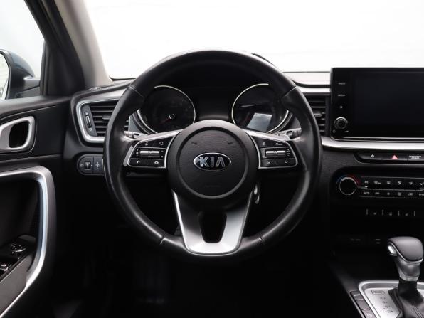 Kia Ceed III с пробегом 2020 года, цена 1 829 000 рублей, 57455 км, хэтчбек, Автокод Объявления