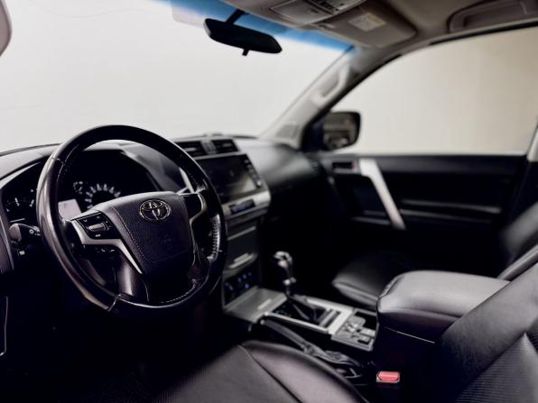 Toyota Land Cruiser Prado 150 Series Рестайлинг 3 с пробегом 2022 года, цена 6 100 000 рублей, 101064 км, внедорожник, Автокод Объявления