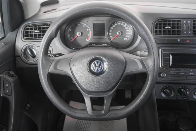 Volkswagen Polo V Рестайлинг с пробегом 2018 года, цена 949 000 рублей, 41700 км, седан, Автокод Объявления
