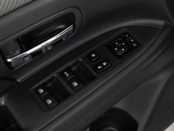 Mitsubishi Outlander III Рестайлинг 2 с пробегом 2015 года, цена 1 690 000 рублей, 177907 км, внедорожник, Автокод Объявления