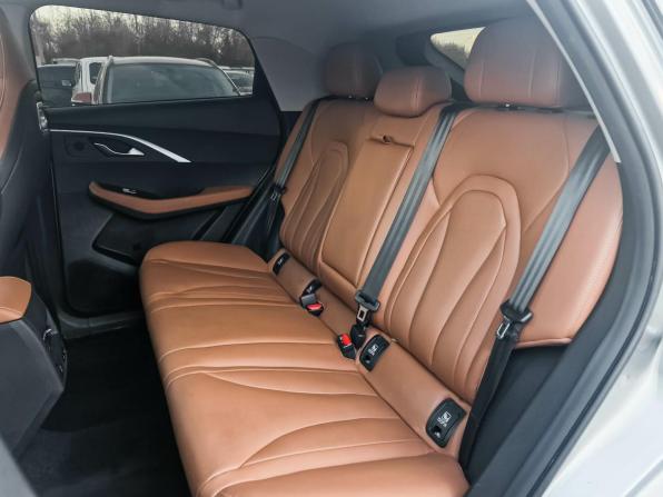 Omoda C5 I с пробегом 2023 года, цена 2 119 000 рублей, 53418 км, внедорожник, Автокод Объявления