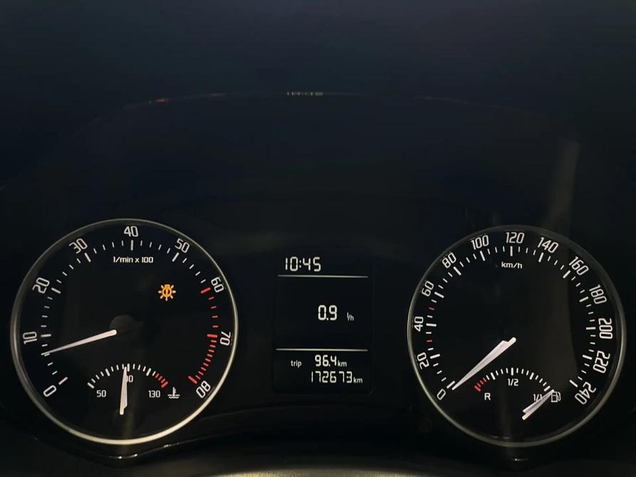 Skoda Octavia II (A5) Рестайлинг Москва  - изображение 15