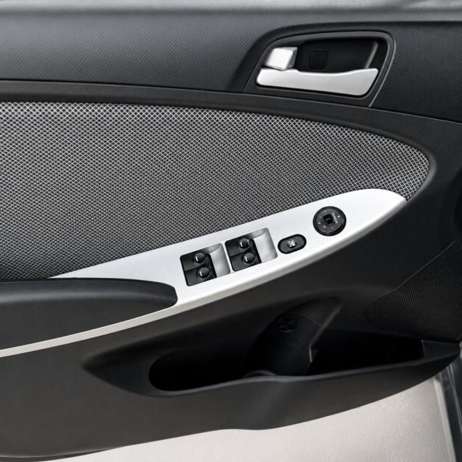 Hyundai Solaris I Набережные Челны  - изображение 12
