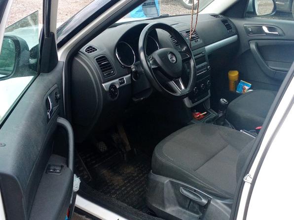 Skoda Yeti I с пробегом 2014 года, цена 850 000 рублей, 174221 км, внедорожник, Автокод Объявления